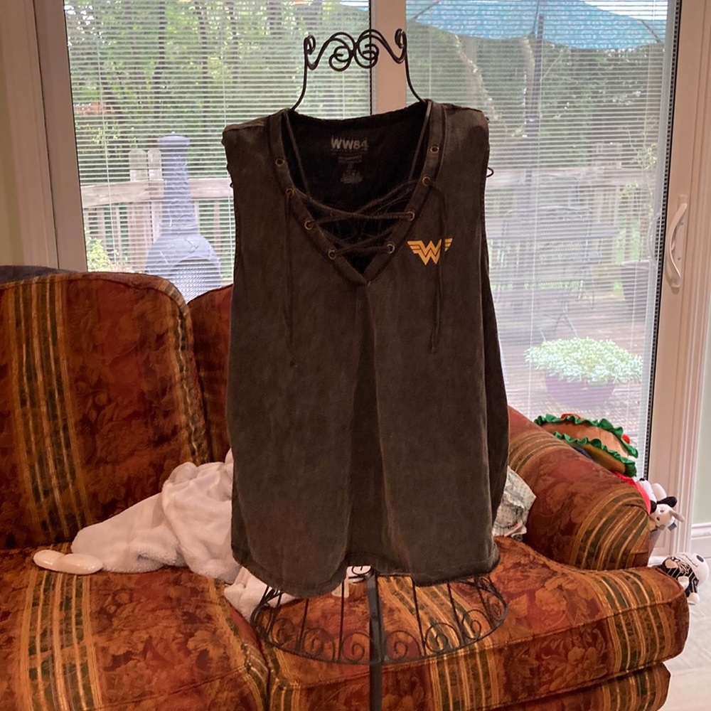Wonder woman 1984 top her universe